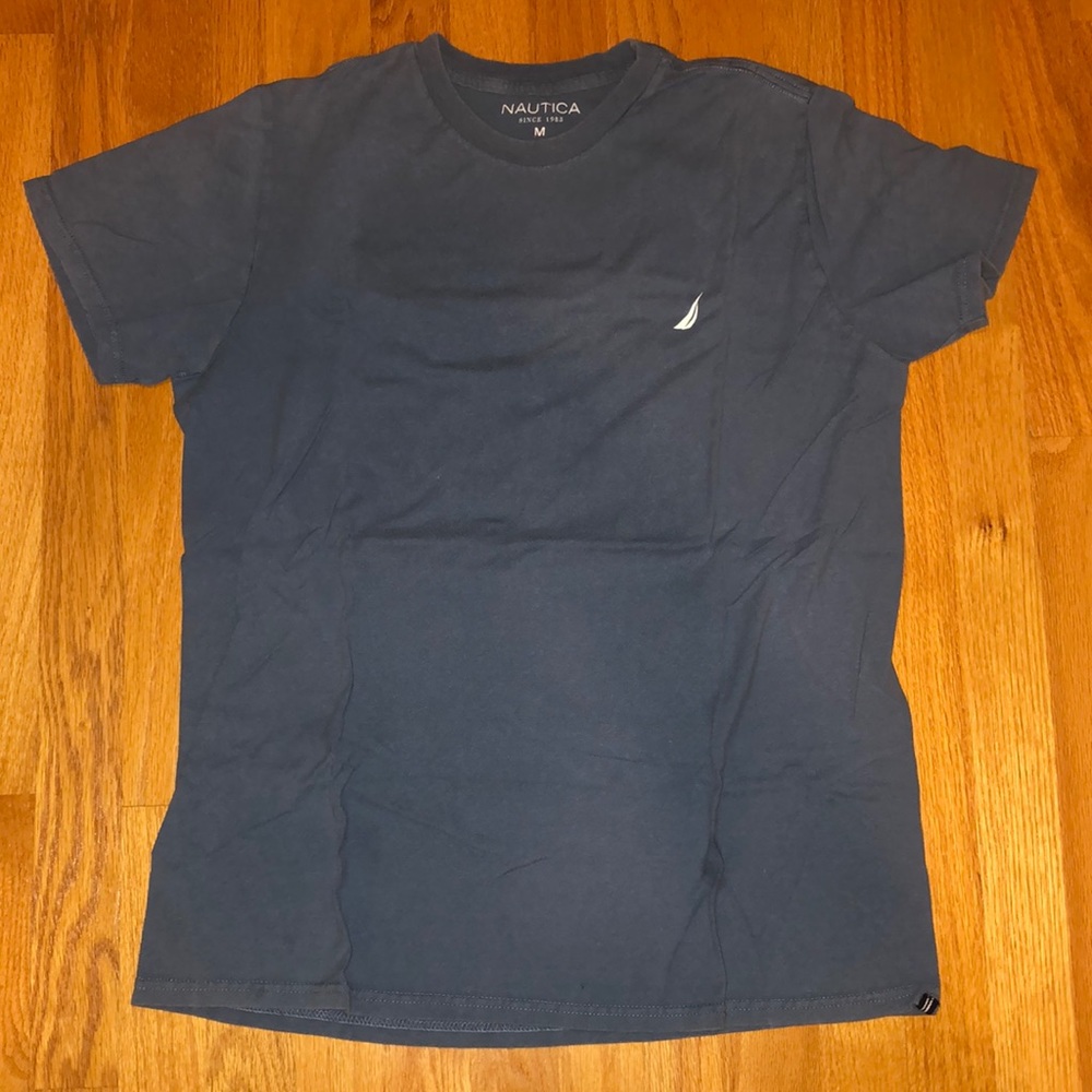 COPY - Men’s Nautica t-shirt, size medium
